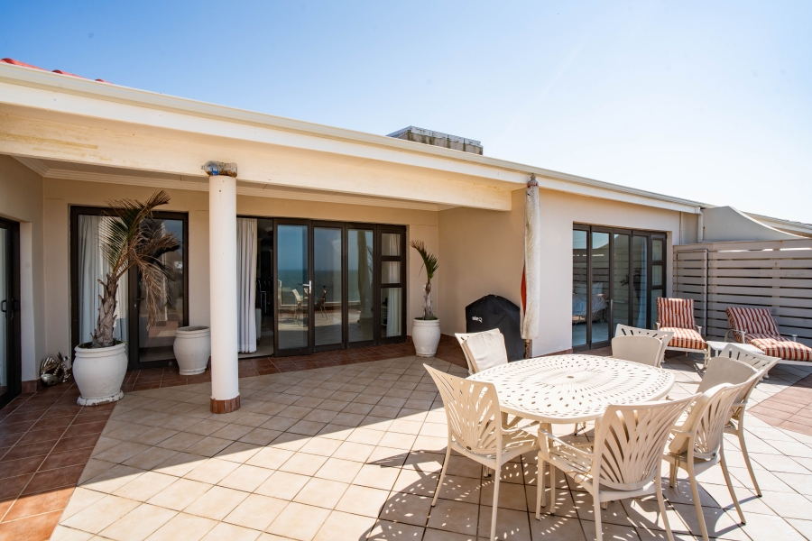 4 Bedroom Property for Sale in West Beach Eastern Cape